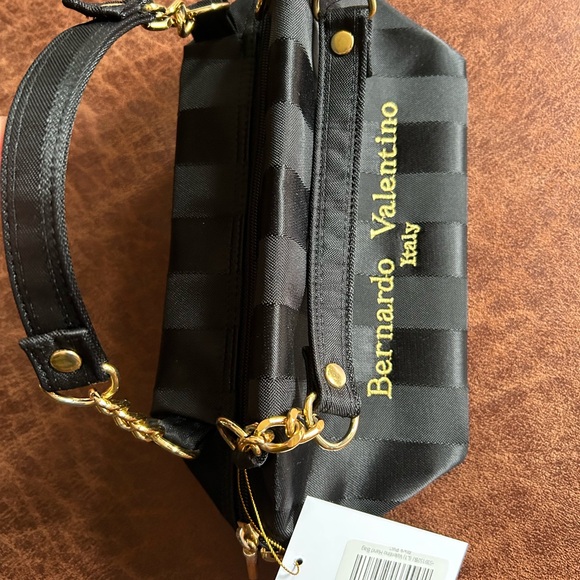 Bernardo Valentino Black Satin Clutch - Picture 4 of 11